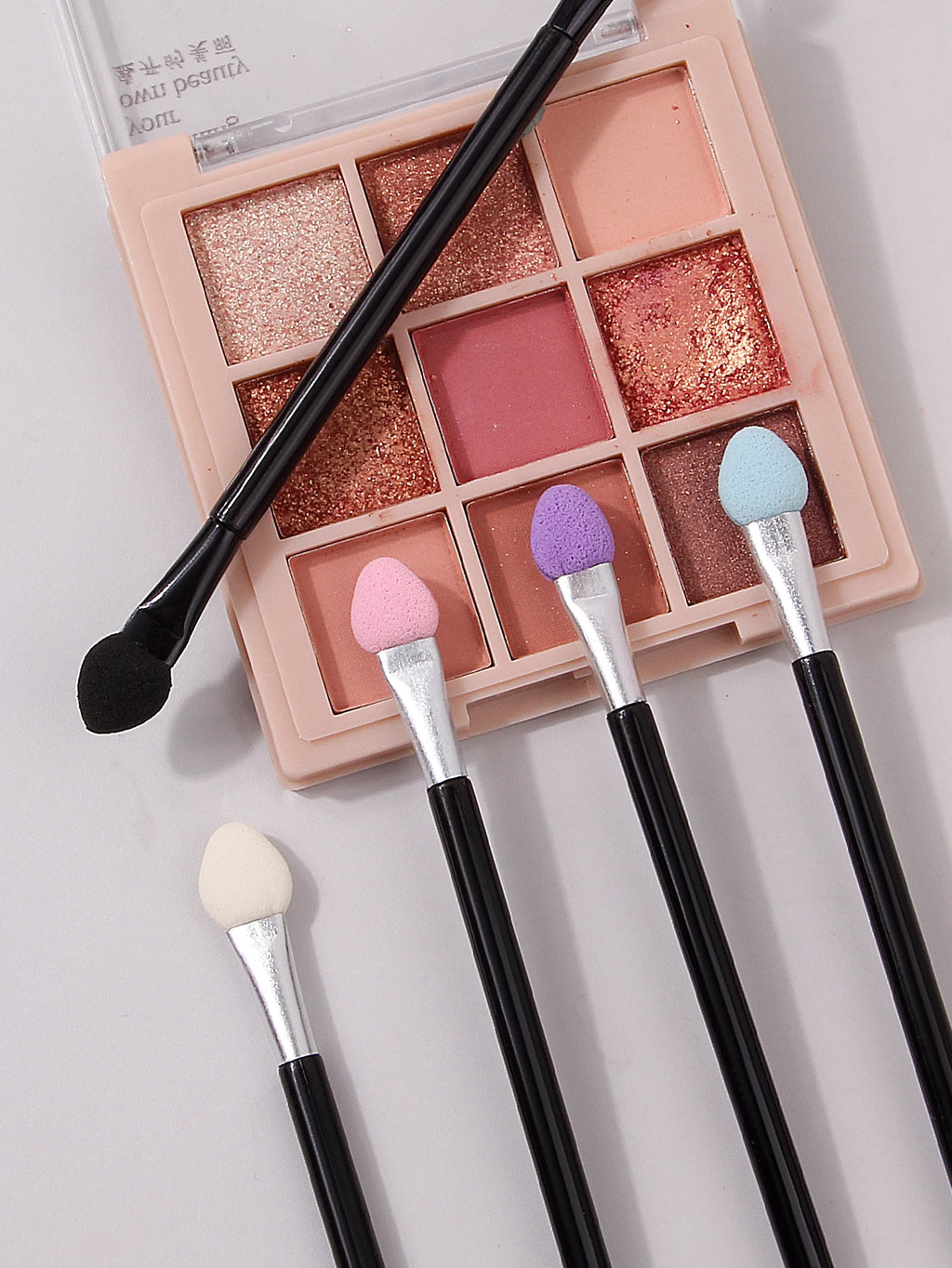 50PCS Double-Ended Eyeshadow Brushes Fashion Useful Long Handle Sponge Stick Applicators Lip Eye Brow Brush Beauty Makeup Tool